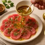 Come rendere speciale un carpaccio di tonno express? La marinata aromatica da provare subito